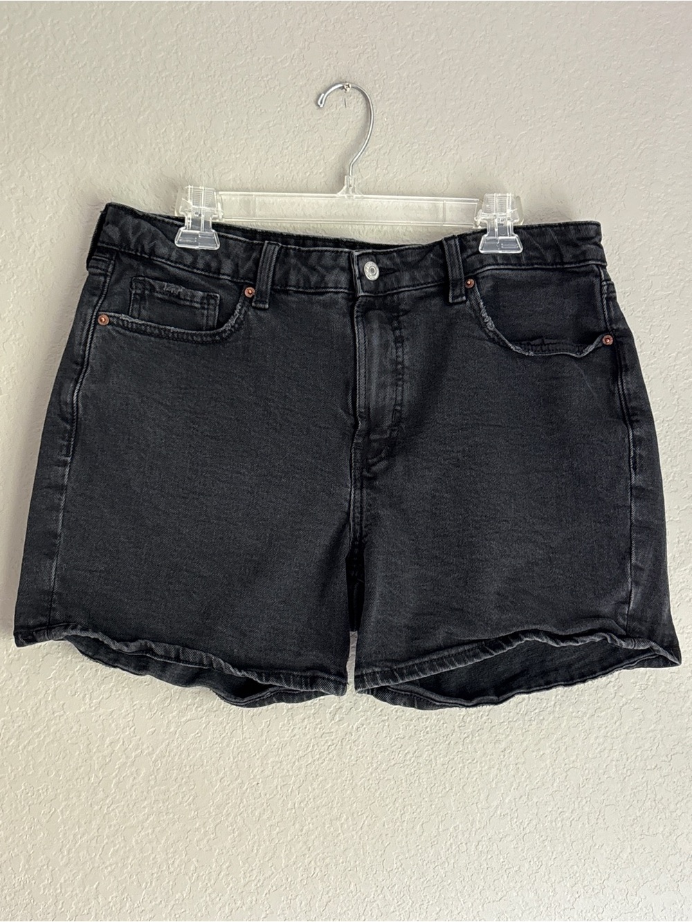 Old Navy Black Denim OG Straight High waisted  Shorts women’s 14